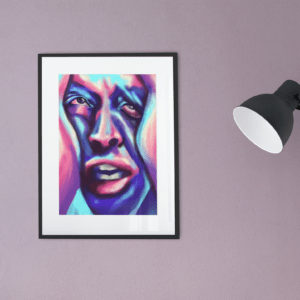 Digitales Porträt eines Gesichts in Blau, Pink und Violett - emotionale Kunst von Jasmin Moody5