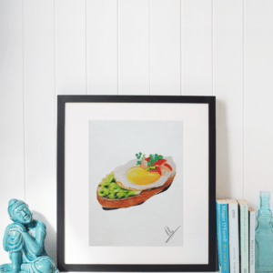 Druck eines Toastbrots mit Spiegelei, Gemüse und Salat – farbenfrohes Food-Art-Motiv von Nia Moody4