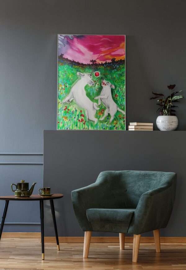 Druck zweier weißer Hunde beim Spielen auf einer bunten Blumenwiese mit Sonnenuntergang – Kunstwerk von Nia Moody9