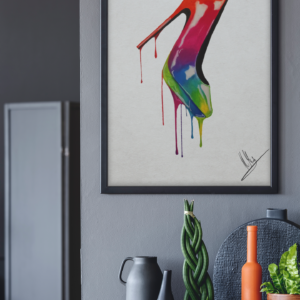 Druck eines farbstarken High Heels mit tropfendem Regenbogenverlauf – Kunstwerk von Nia Moody5