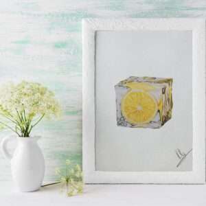 Druck eines fotorealistischen Eiswürfels mit eingefrorener Zitronenscheibe – Kunstwerk von Nia Moody8