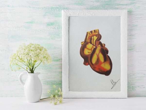 Druck eines anatomischen Herzens in goldgelben und rötlich-braunen Tönen – Kunstwerk von Nia Moody5